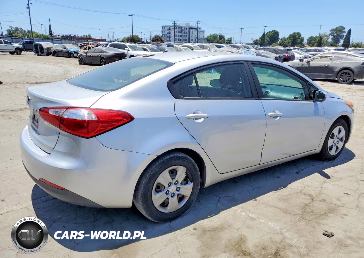2016 Kia Forte Lx VIN:KNAFK4A6XG5616149 - 3