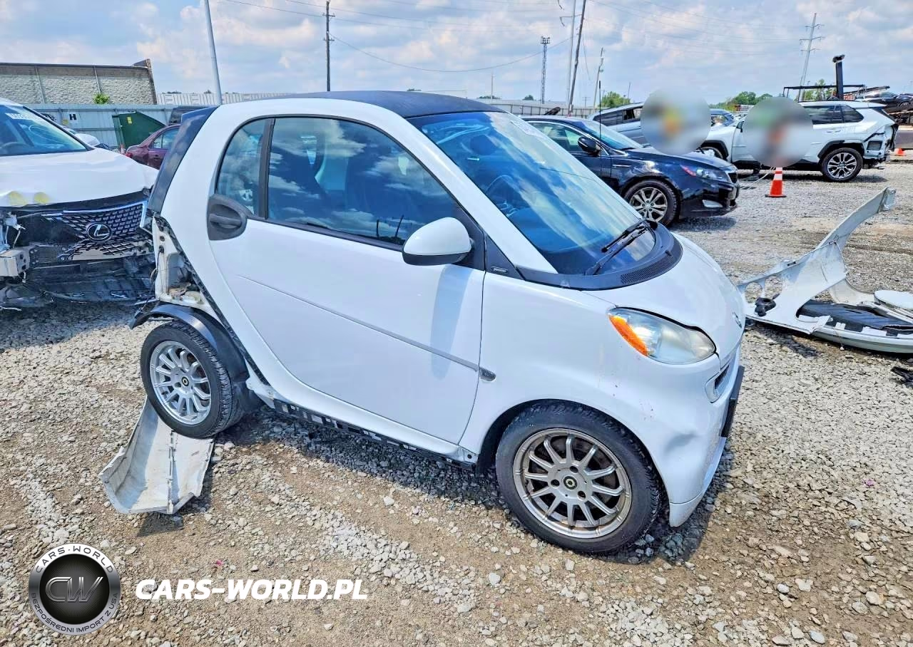 2011 Smart Fortwo Pure VIN:WMEEJ3BAXBK469907 - 4