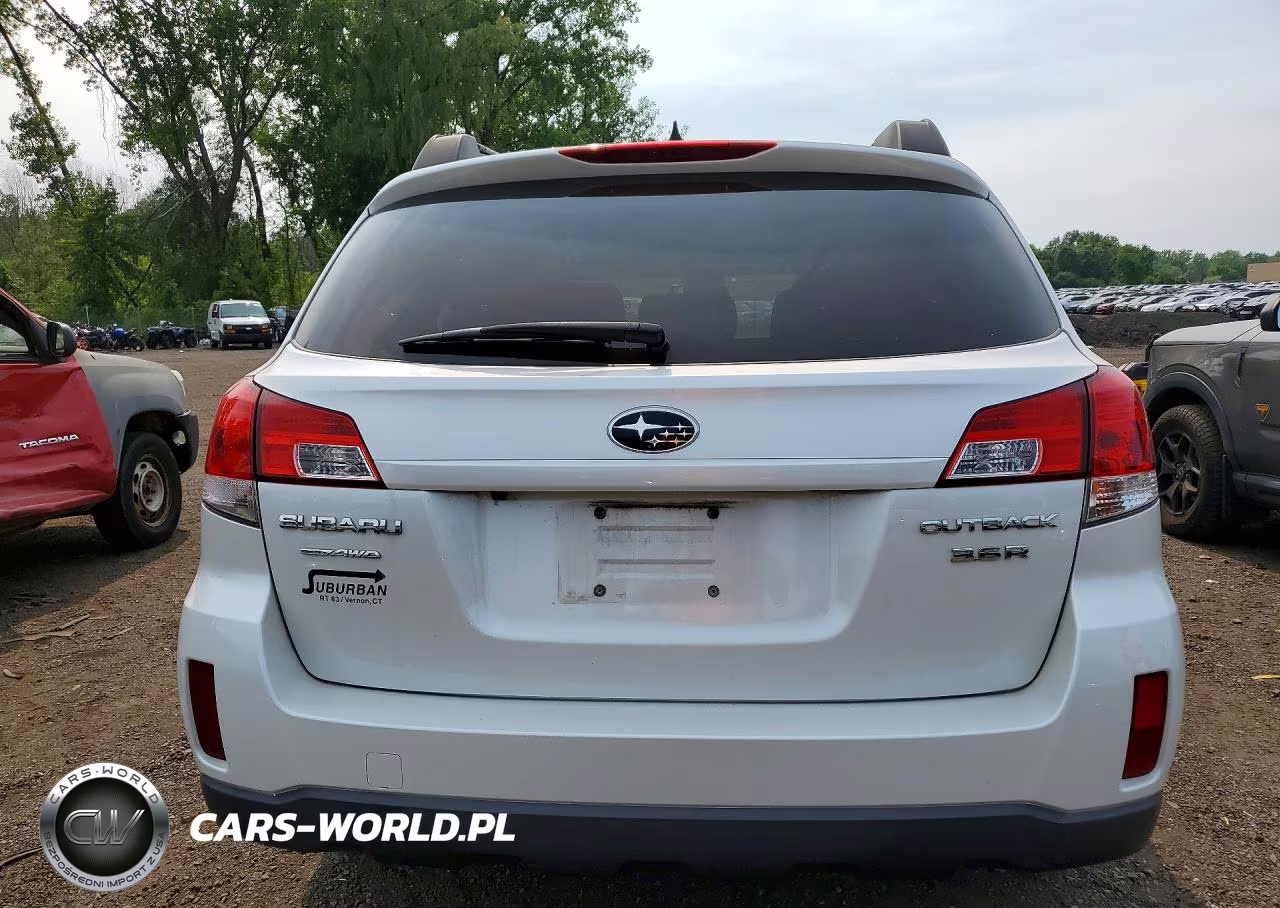 2011 Subaru Outback 3.6R Limited VIN:4S4BRDLC8B2323100 - 6