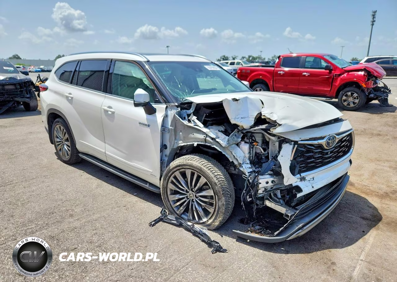 2021 Toyota Highlander Hybrid Platinum VIN:5TDEBRCHXMS053085 - 4