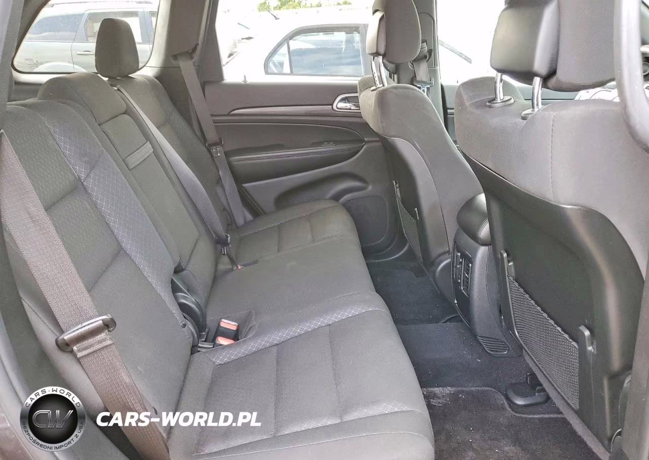 2019 Jeep Grand Cherokee Laredo VIN:1C4RJFAG4KC607958 - 11