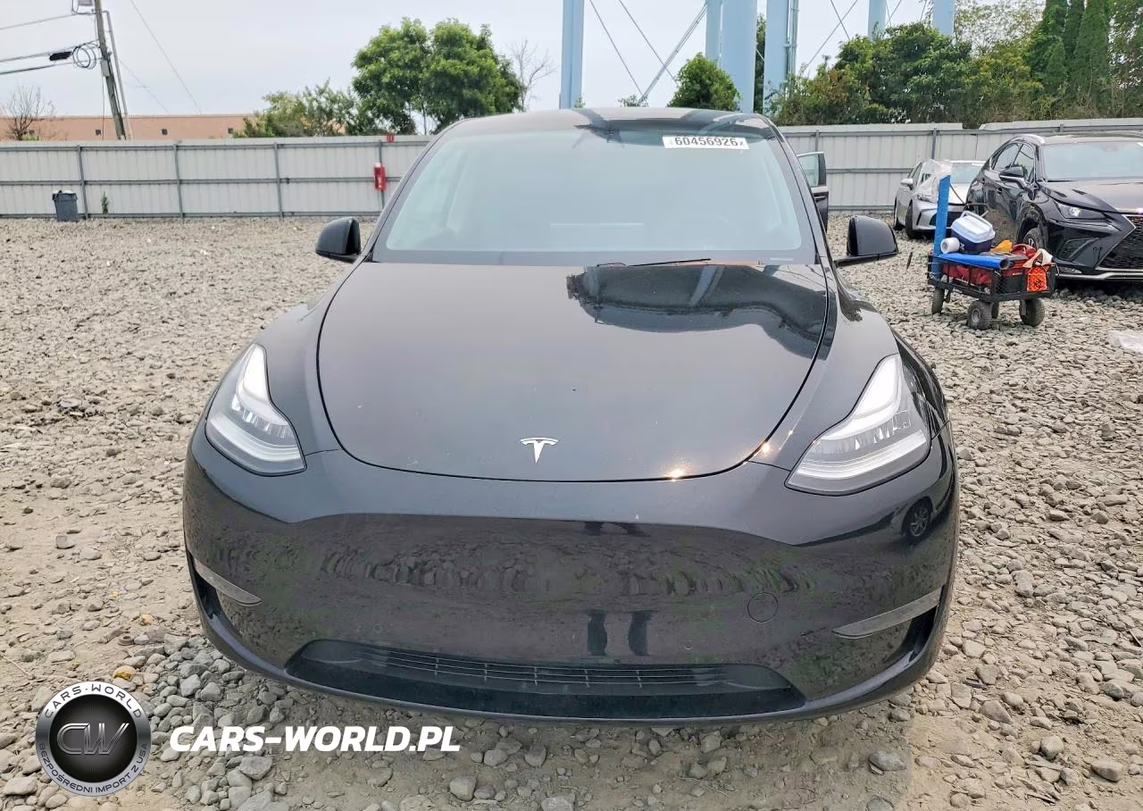 2021 Tesla Model Y VIN:5YJYGDEF6MF081922 - 5