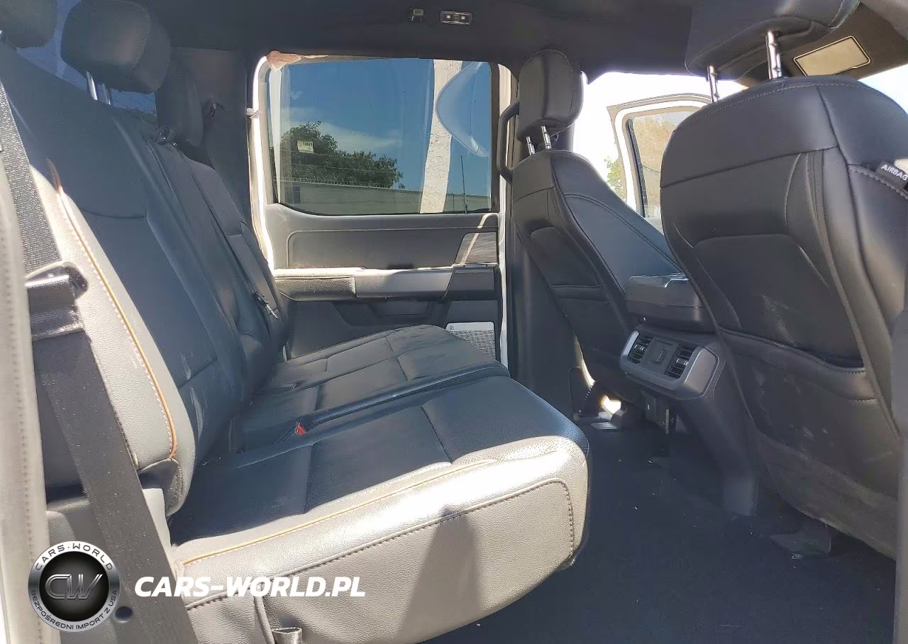 2025 Ford F150 Lariat VIN:1FTFW5LD4SFB84430 - 10
