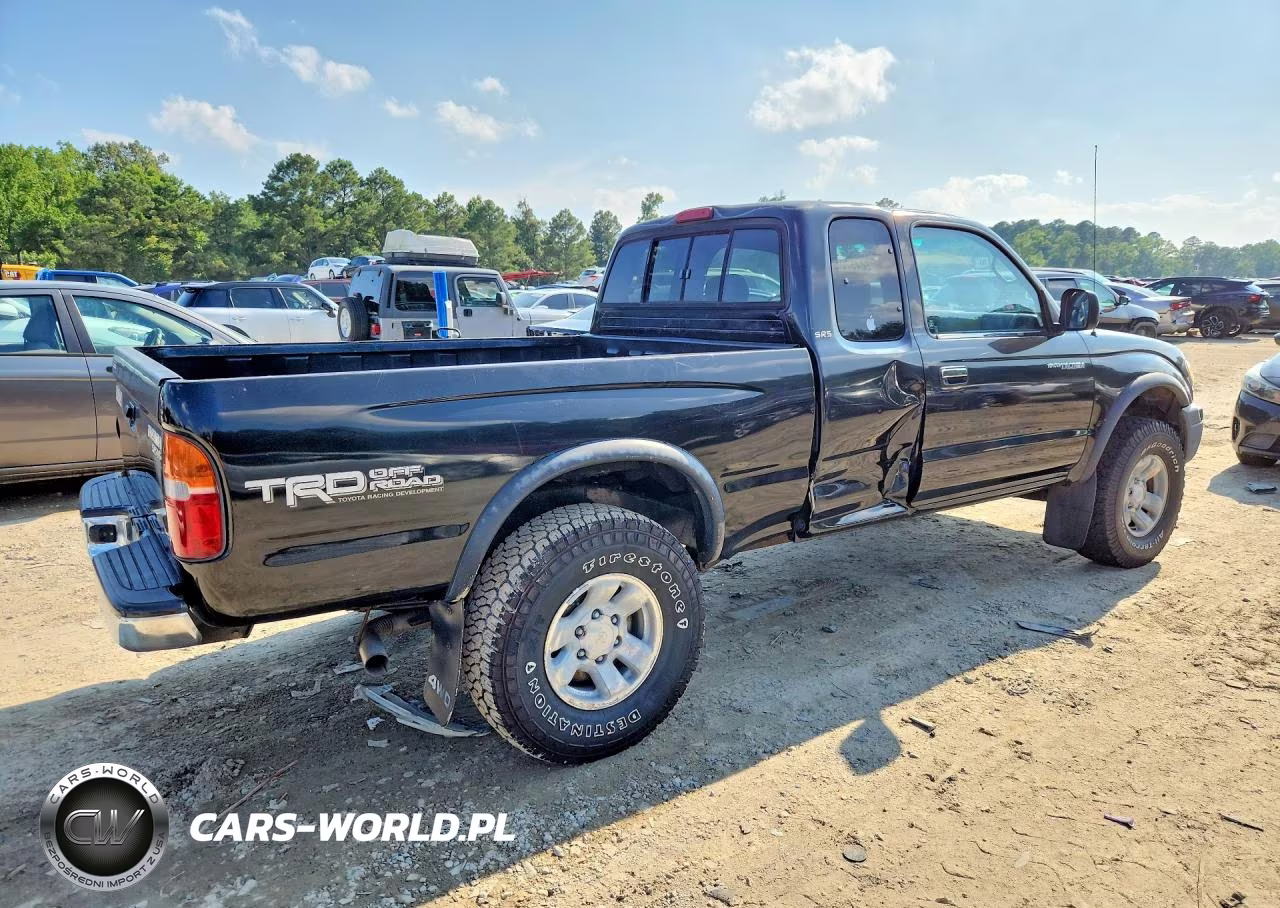 2000 Toyota Tacoma Xtracab VIN:4TAWN72N7YZ604371 - 3