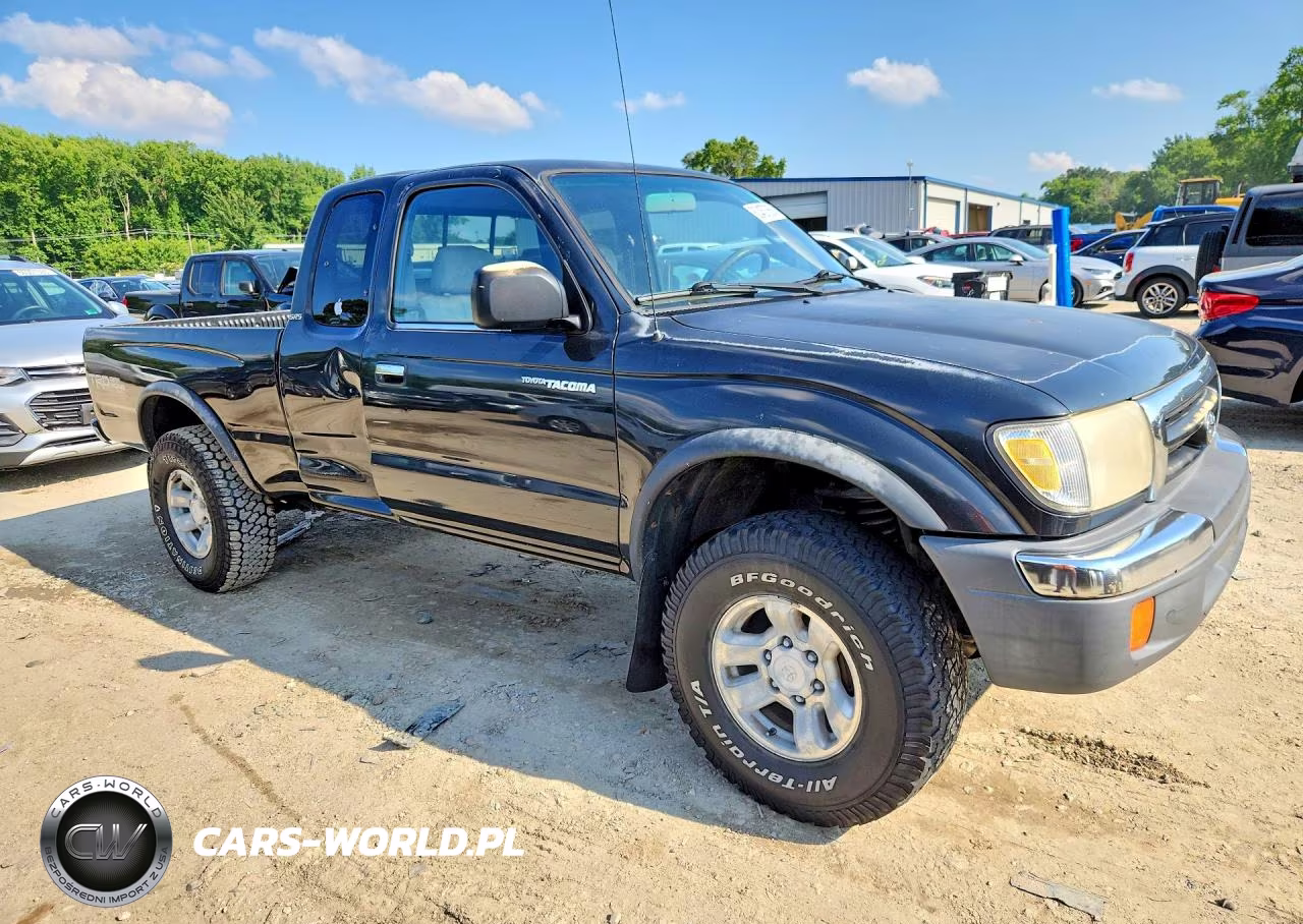 2000 Toyota Tacoma Xtracab VIN:4TAWN72N7YZ604371 - 4