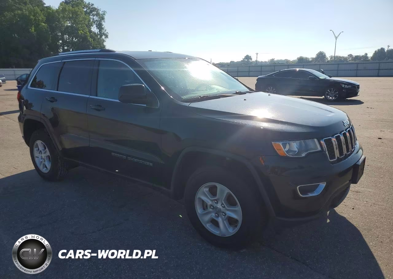 2017 Jeep Grand Cherokee Laredo VIN:1C4RJFAG7HC818225 - 4