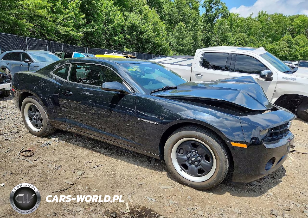 2010 Chevrolet Camaro Ls VIN:2G1FE1EV5A9171574 - 4