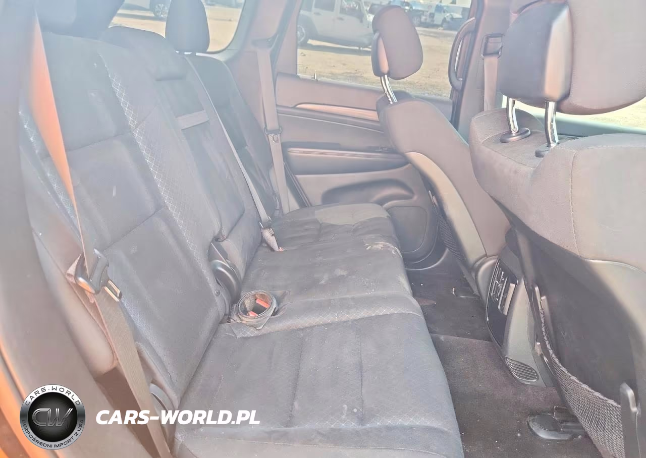 2019 Jeep Grand Cherokee Laredo VIN:1C4RJFAG9KC601850 - 11