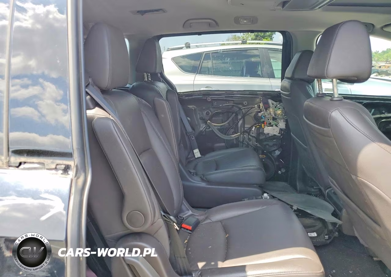 2018 Honda Odyssey Elite VIN:5FNRL6H9XJB104924 - 11