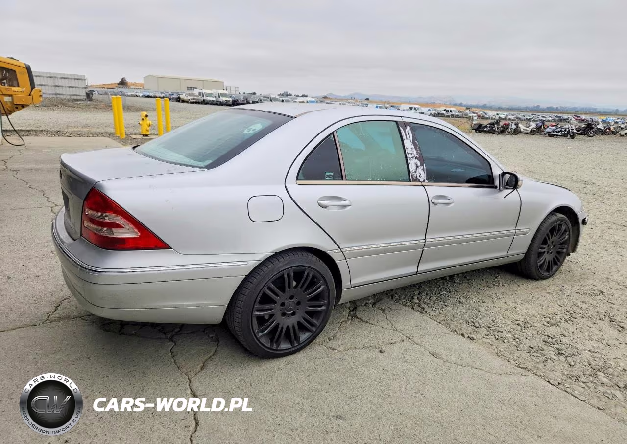 2003 Mercedes-Benz C 240 VIN:WDBRF61J53F441803 - 3