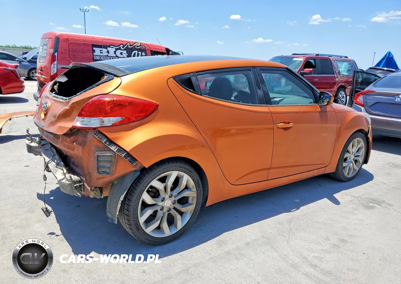 2013 Hyundai Veloster Base VIN:KMHTC6AD4DU147005 - 3