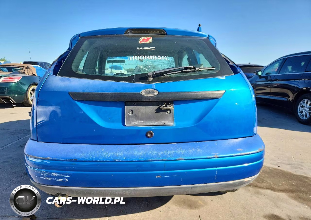 2000 Ford Focus Zx3 VIN:3FAFP3132YR180910 - 6
