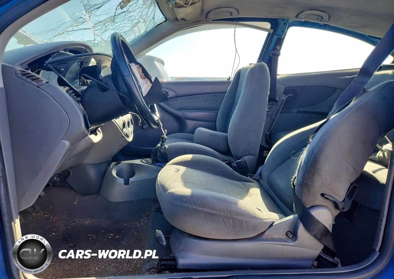2000 Ford Focus Zx3 VIN:3FAFP3132YR180910 - 7