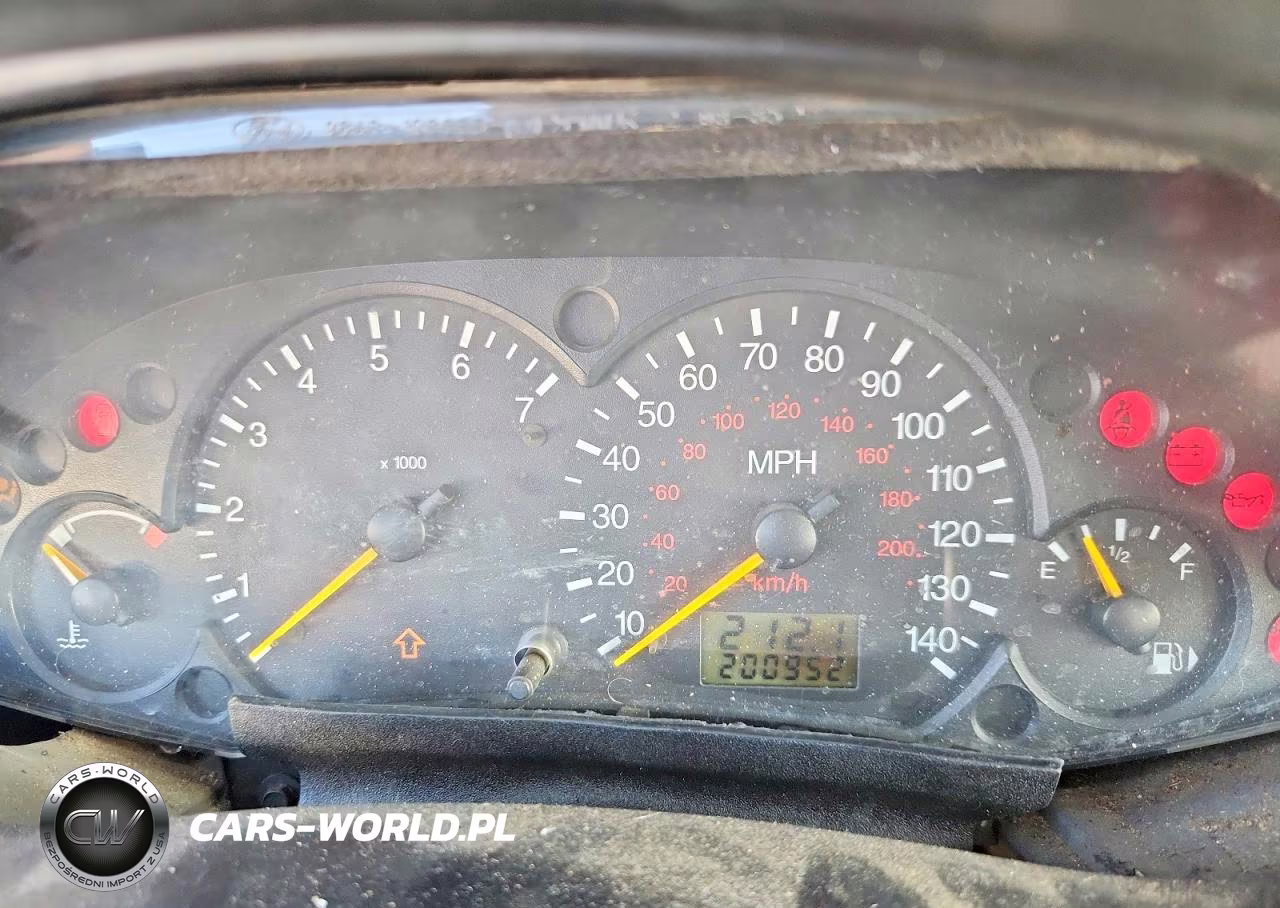 2000 Ford Focus Zx3 VIN:3FAFP3132YR180910 - 9