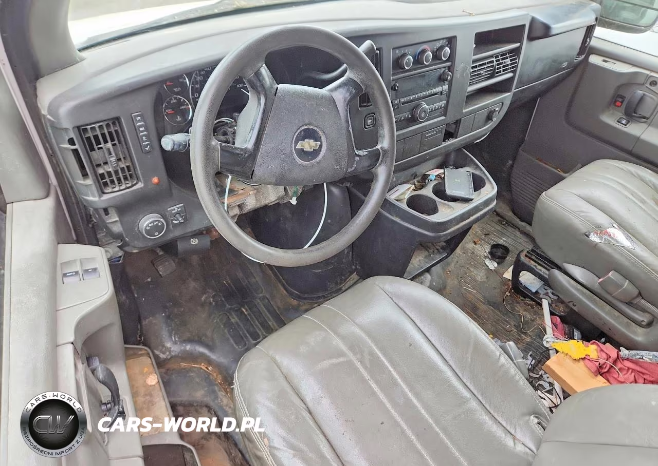 2008 Chevrolet Express G1500 VIN:1GCFG15X481147557 - 8