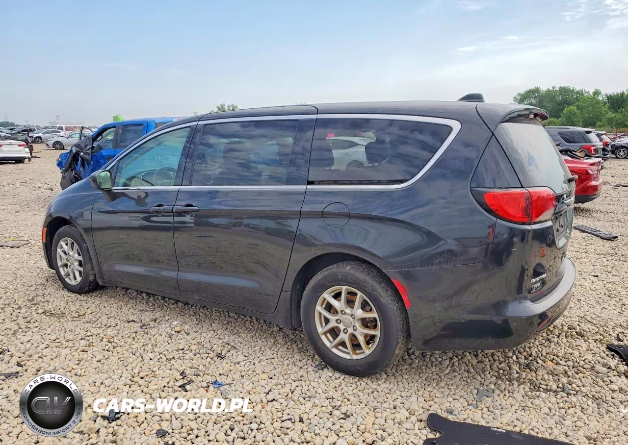 2017 Chrysler Pacifica Touring VIN:2C4RC1DGXHR502219 - 2