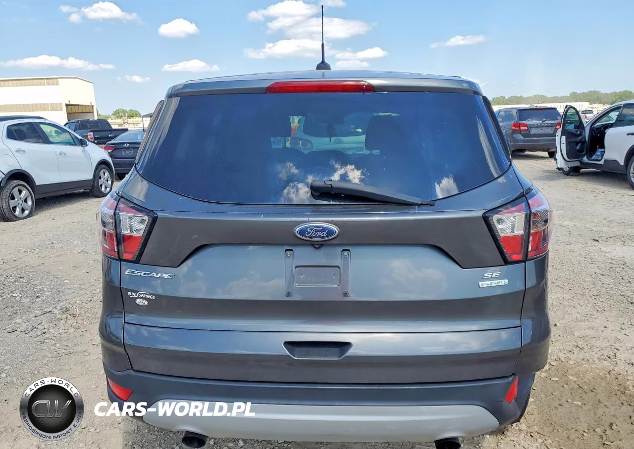 2017 Ford Escape Se VIN:1FMCU0GD7HUC34355 - 6