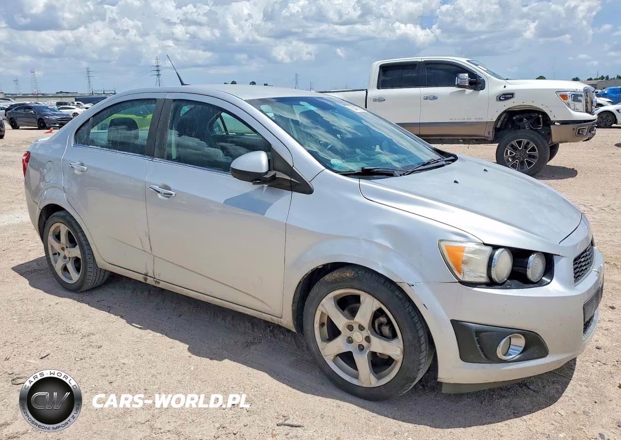 2013 Chevrolet Sonic Ltz VIN:1G1JE5SH1D4173362 - 4