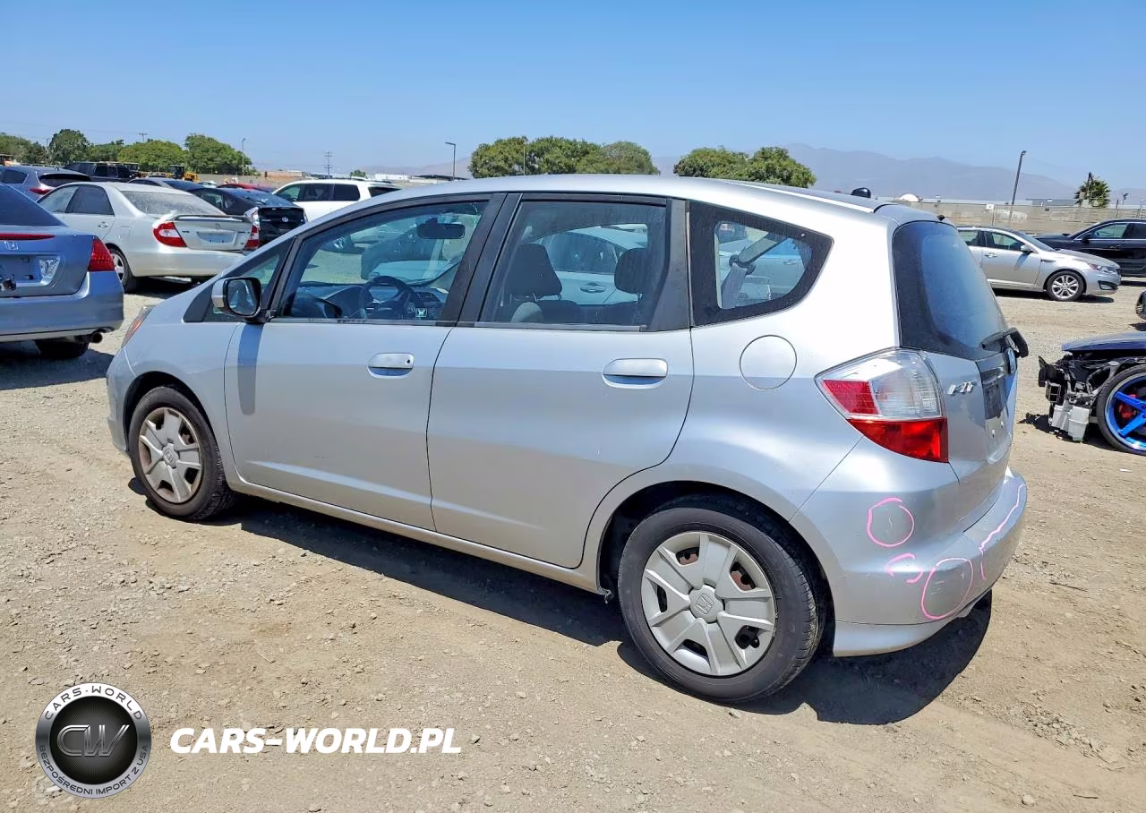 2013 Honda Fit VIN:JHMGE8H37DC076119 - 2