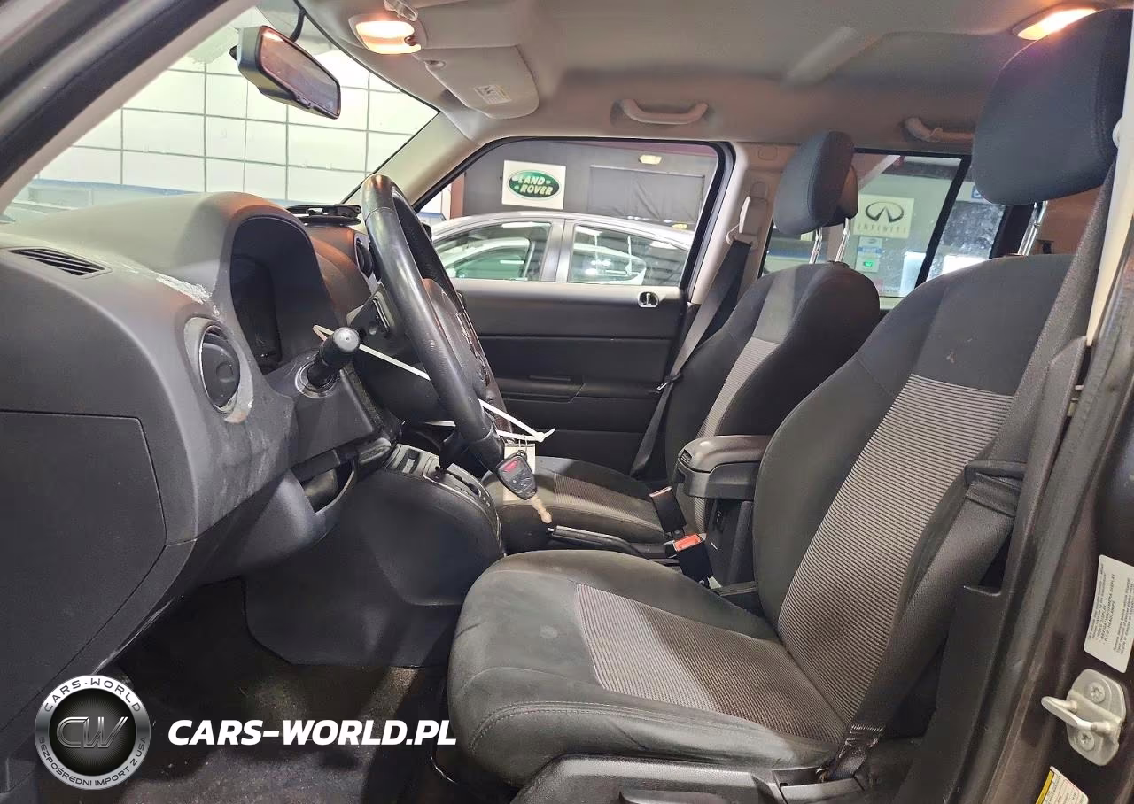 2015 Jeep Patriot Latitude VIN:1C4NJRFB3FD425813 - 7