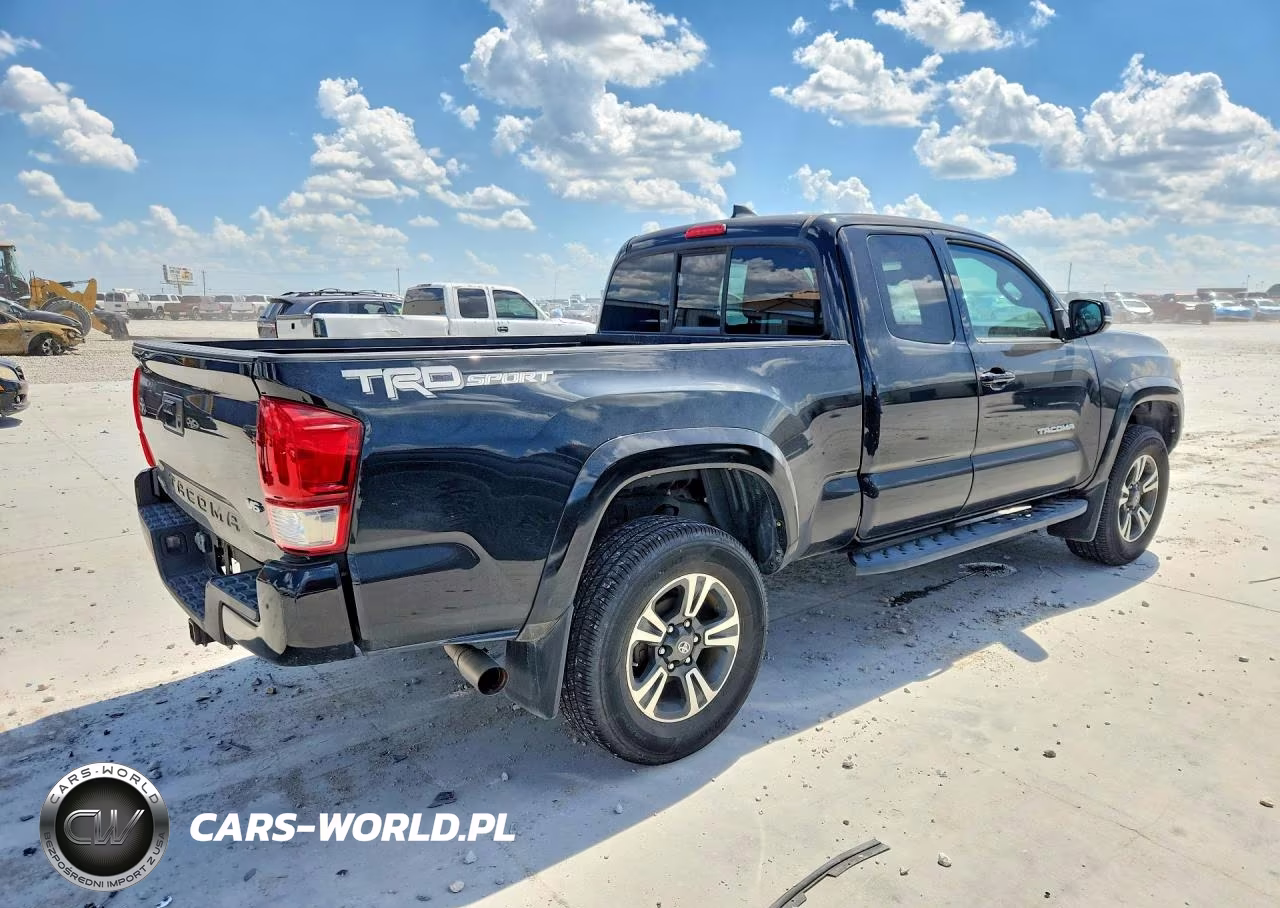 2016 Toyota Tacoma Trd Sport VIN:5TFRZ5CN4GX013918 - 3