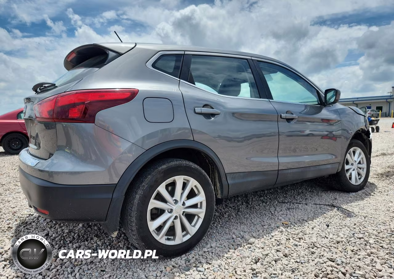2018 Nissan Rogue Sport S VIN:JN1BJ1CPXJW161445 - 3