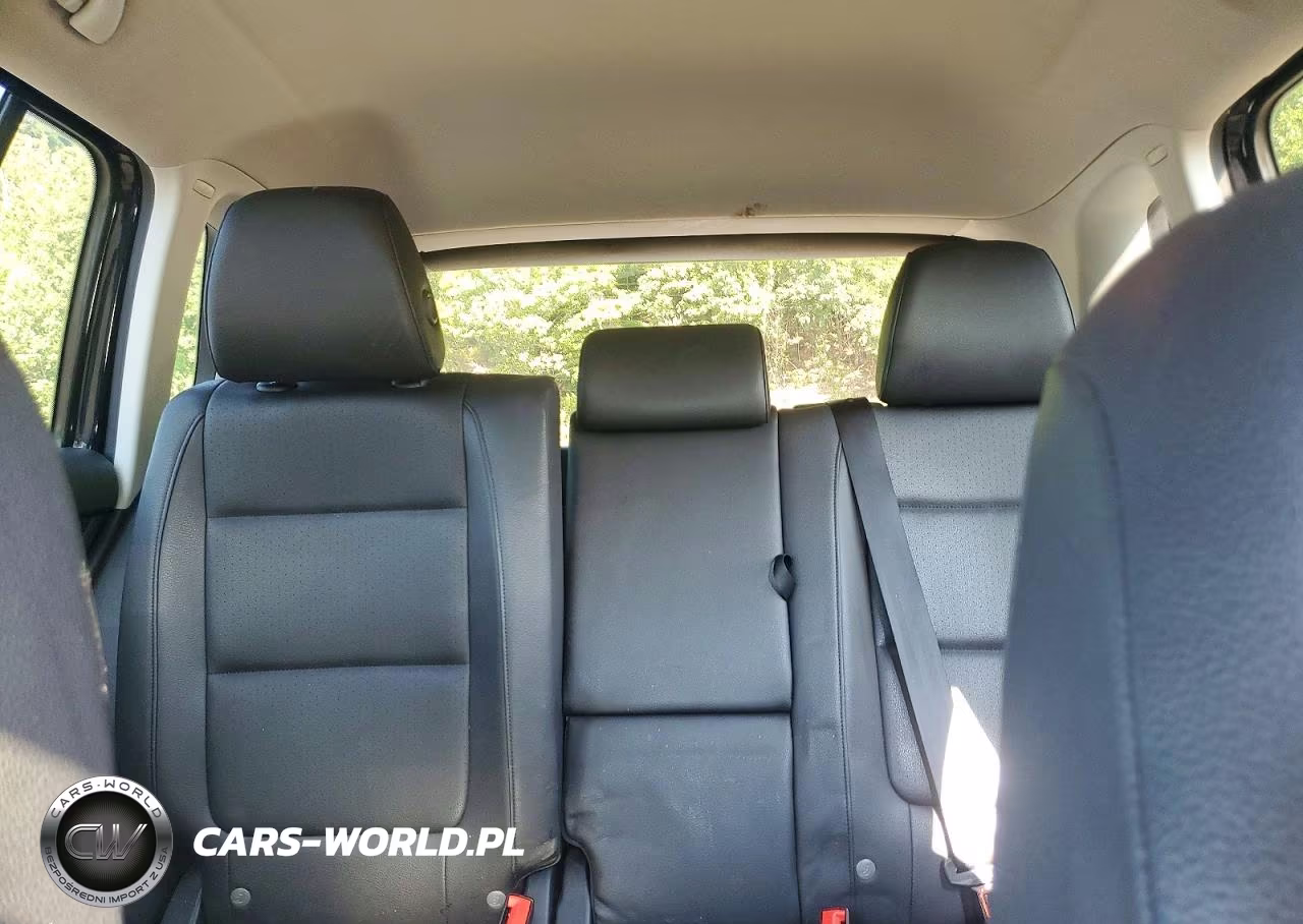2017 Volkswagen Tiguan S VIN:WVGBV7AX2HK029199 - 10