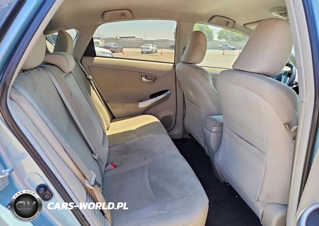 2012 Toyota Prius Two VIN:JTDKN3DU3C5387191 - 10