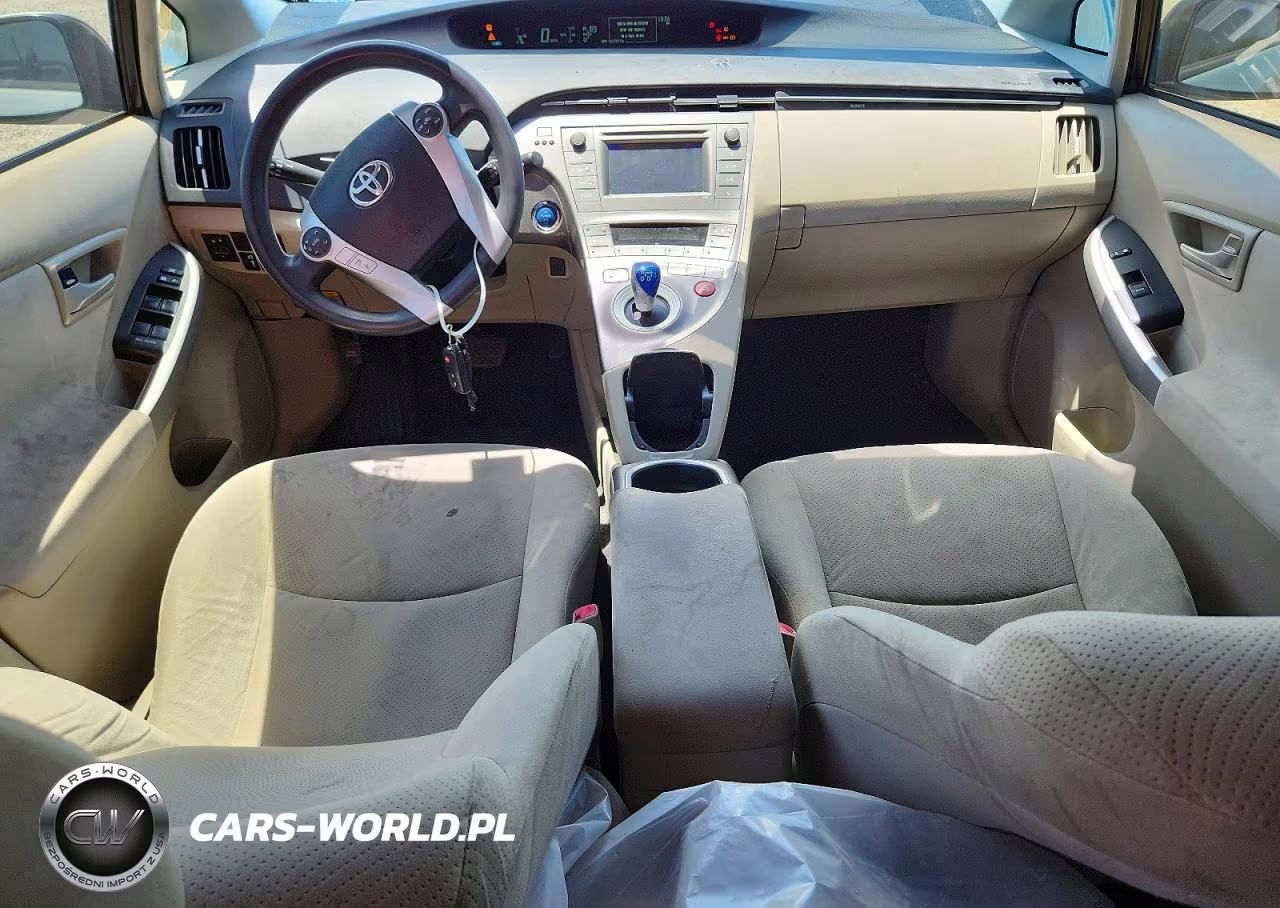 2012 Toyota Prius Two VIN:JTDKN3DU3C5387191 - 8