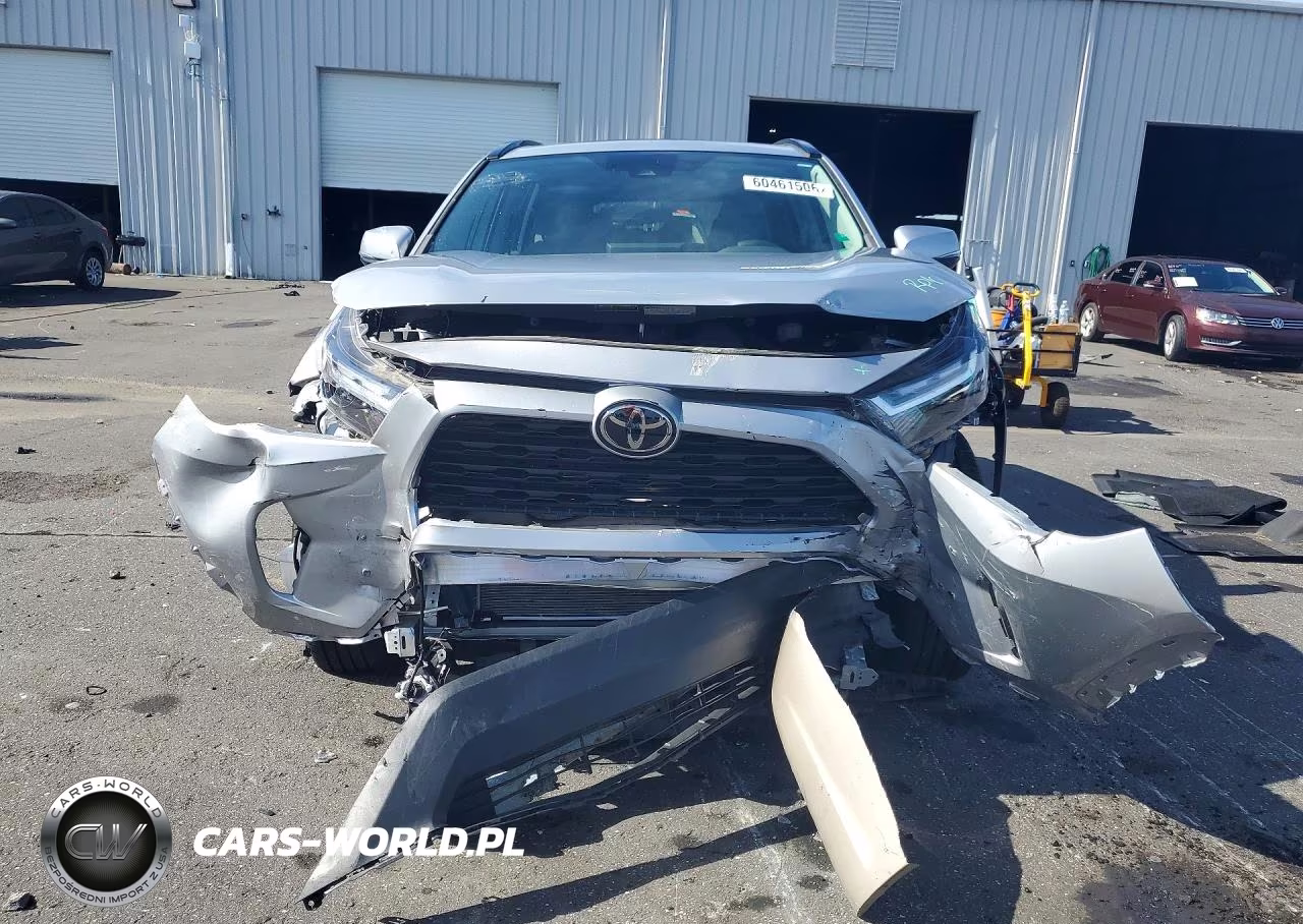 2023 Toyota Rav4 Xle Premium VIN:2T3C1RFV4PW252096 - 5