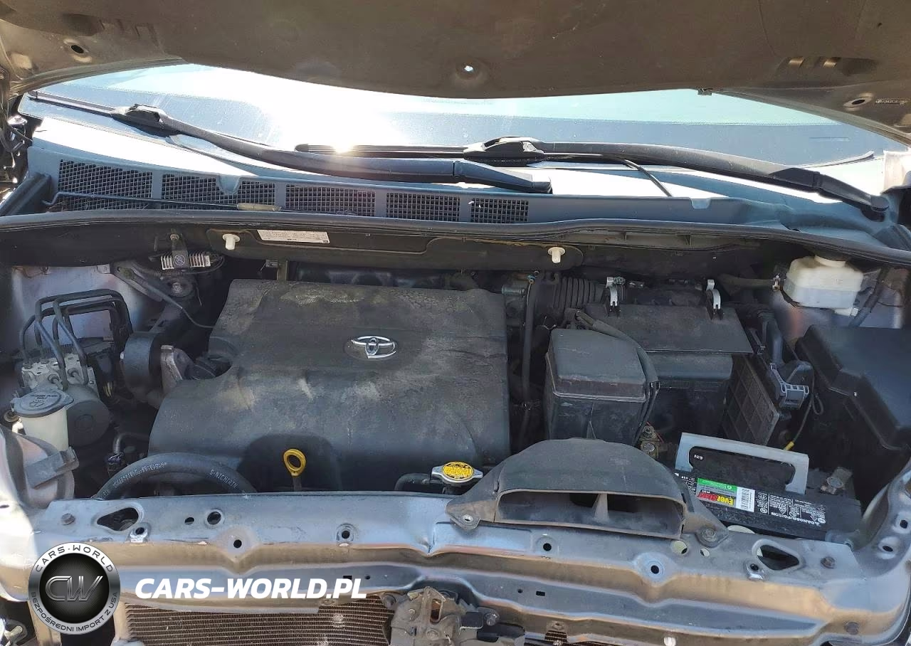 2011 Toyota Sienna Le VIN:5TDKK3DC3BS139600 - 11