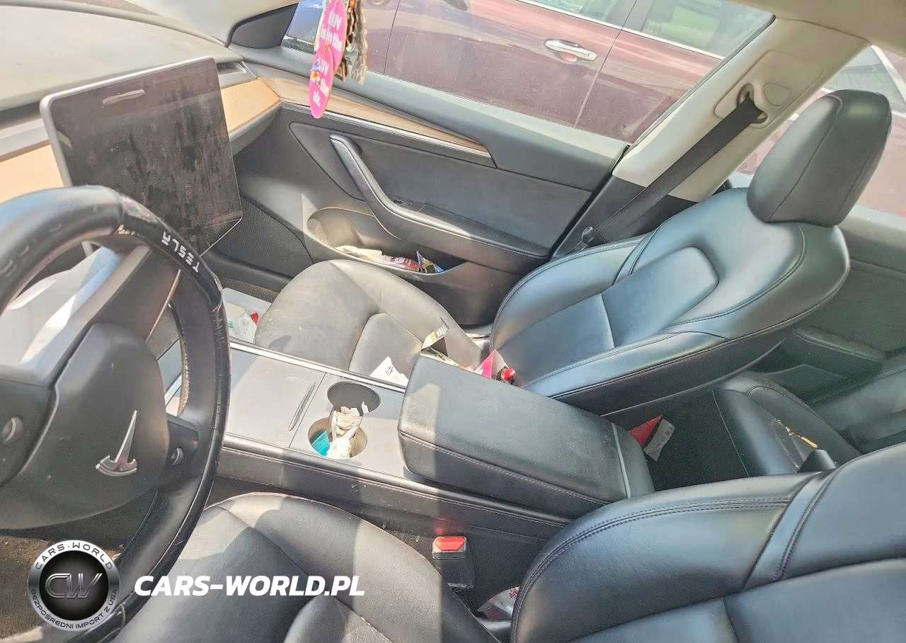 2022 Tesla Model 3 VIN:5YJ3E1EA9NF368661 - 9