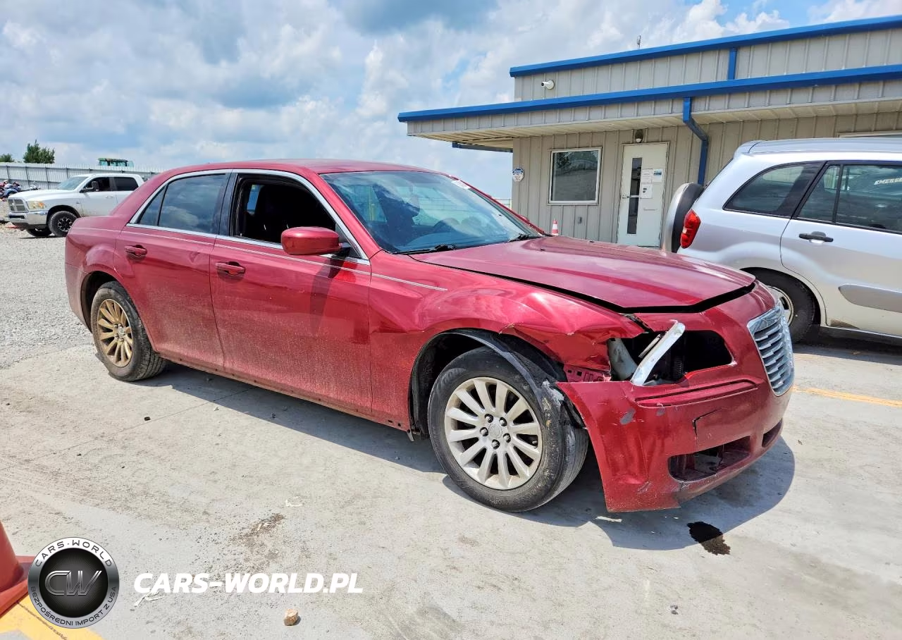 2011 Chrysler 300 VIN:2C3CA4CG1BH554435 - 4
