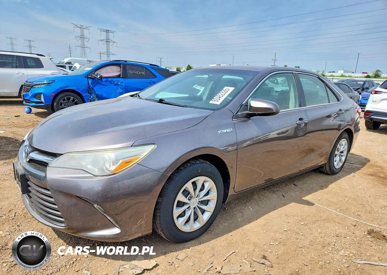 2015 Toyota Camry Hybrid Le