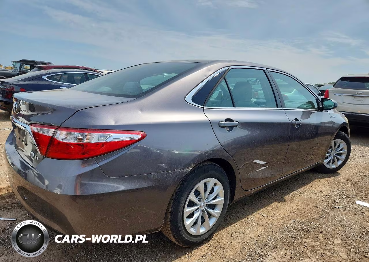 2015 Toyota Camry Hybrid Le VIN:4T1BD1FK5FU151814 - 3