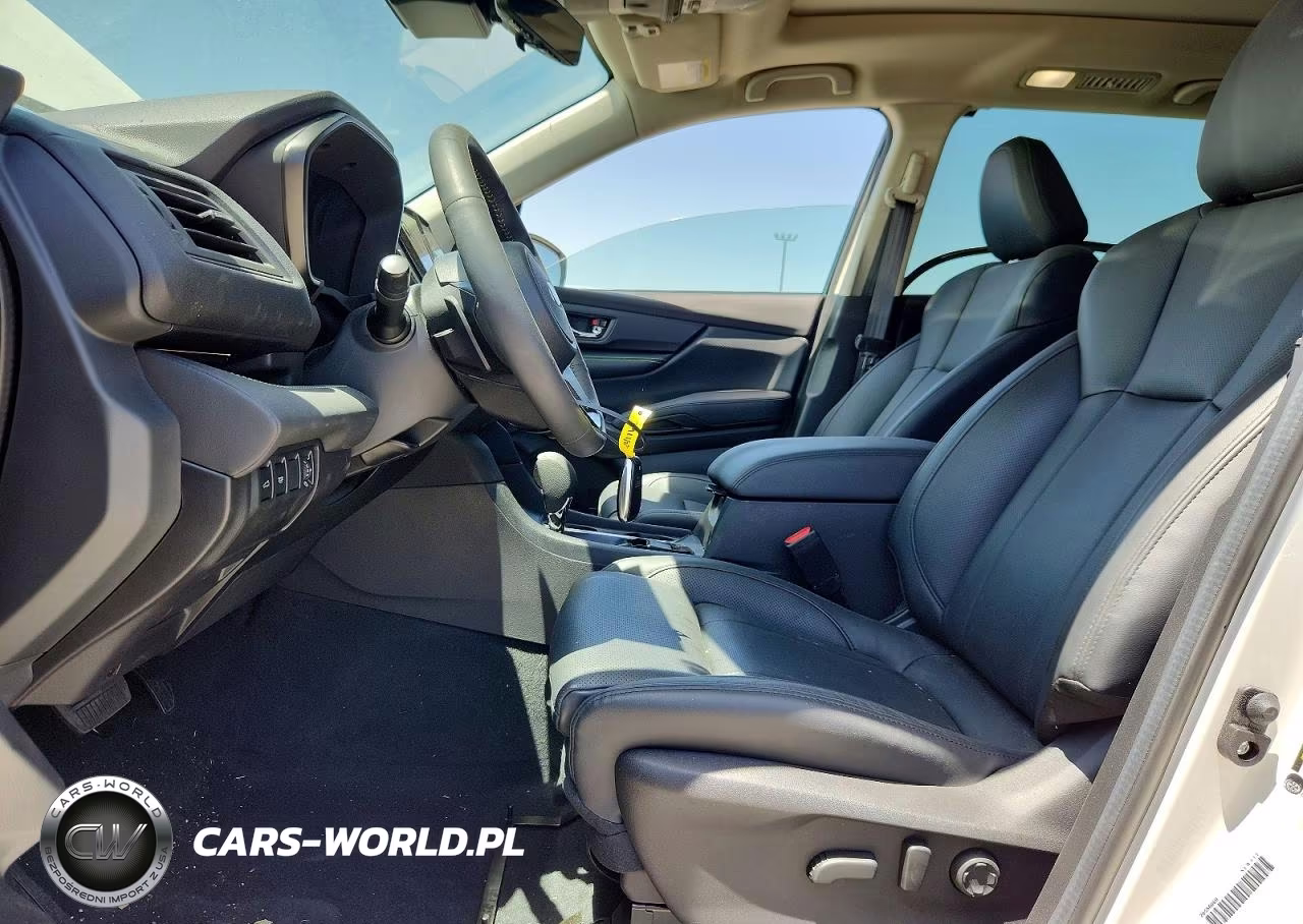 2025 Subaru Ascent Onyx Touring VIN:4S4WMAWDXS3441162 - 7