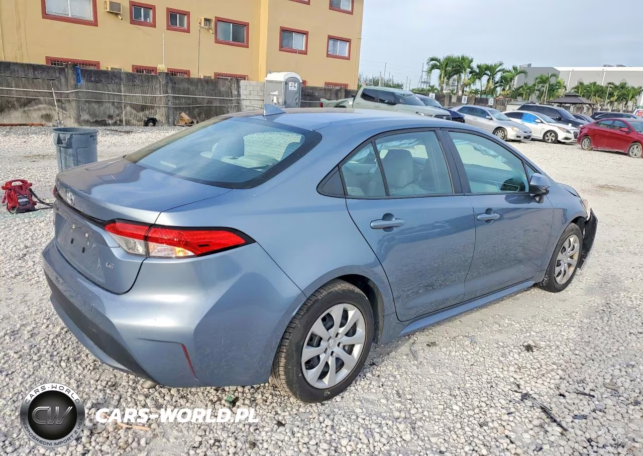 2020 Toyota Corolla Le VIN:5YFEPRAE5LP057417 - 3