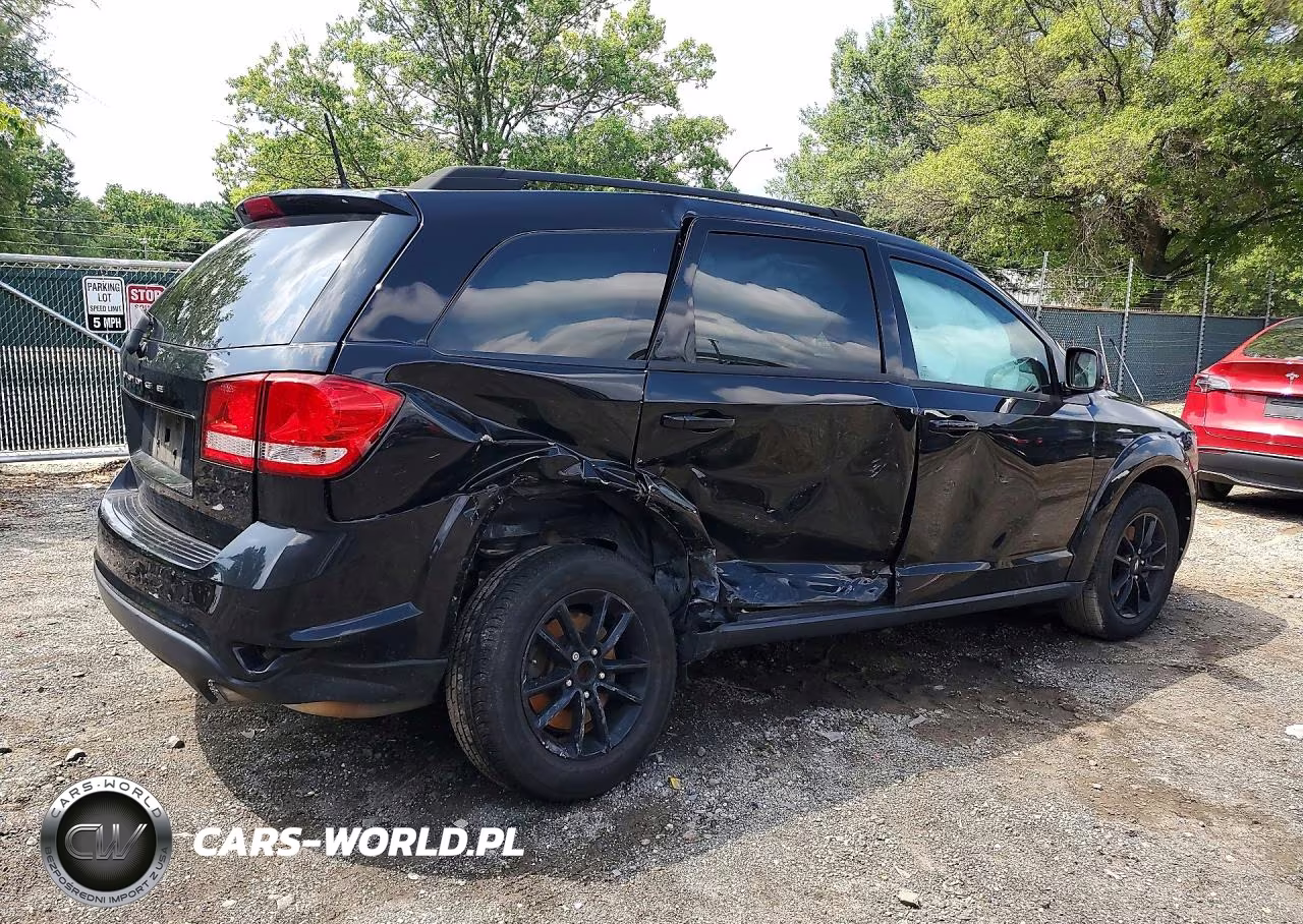 2019 Dodge Journey Se VIN:3C4PDCBB4KT845555 - 3