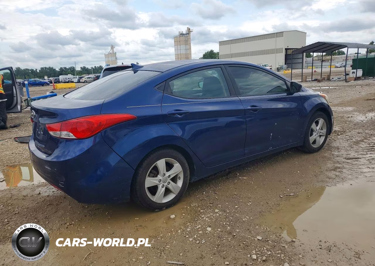 2013 Hyundai Elantra Gls VIN:KMHDH4AE6DU868719 - 3