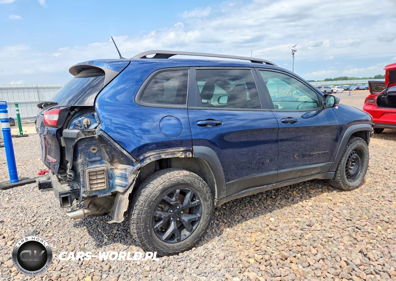2018 Jeep Cherokee Trailhawk VIN:1C4PJMBX0JD531061 - 3