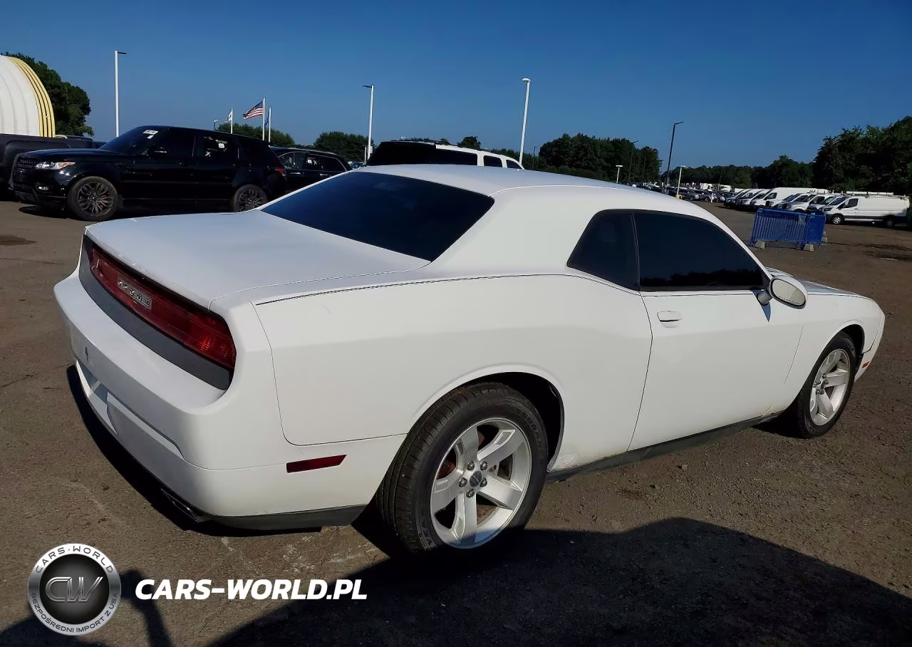 2014 Dodge Challenger Sxt VIN:2C3CDYAG4EH127109 - 3