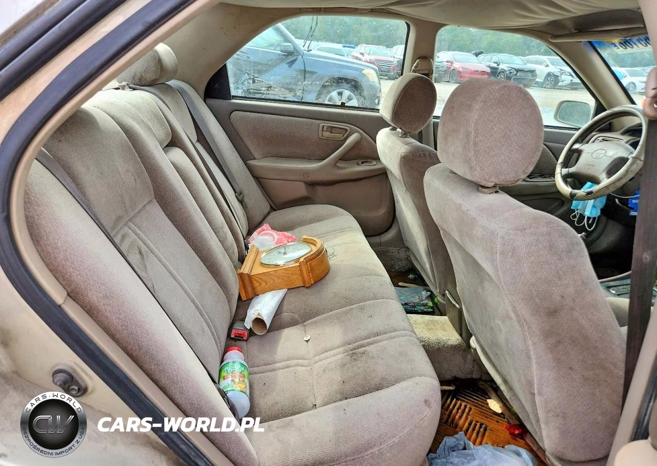 2000 Toyota Camry Le VIN:4T1BG22K1YU006131 - 10