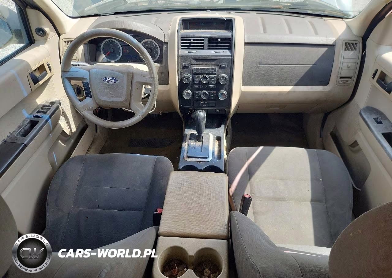 2011 Ford Escape Xls VIN:1FMCU0C74BKA88077 - 8