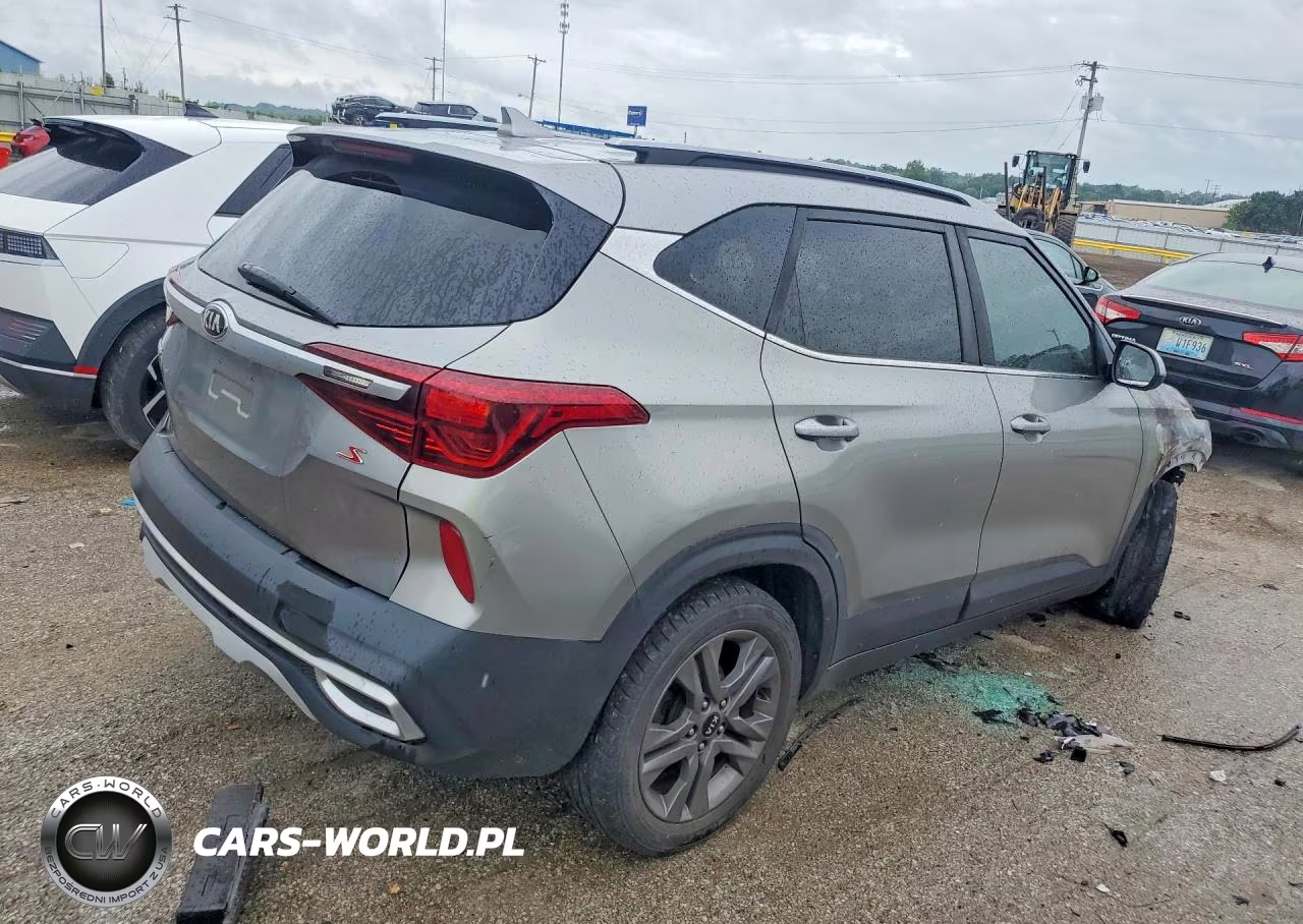 2021 Kia Seltos S VIN:KNDEU2AA5M7128132 - 3