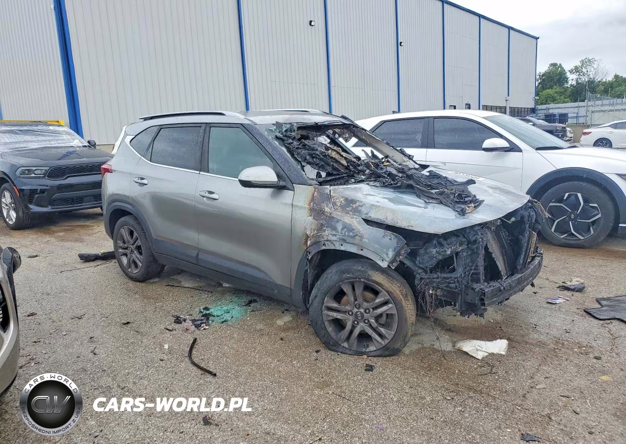 2021 Kia Seltos S VIN:KNDEU2AA5M7128132 - 4
