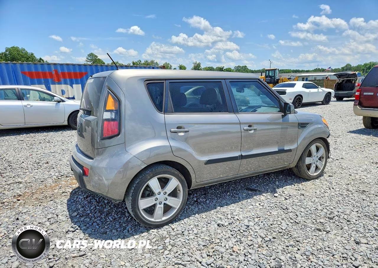 2011 Kia Soul ! VIN:KNDJT2A21B7217204 - 3