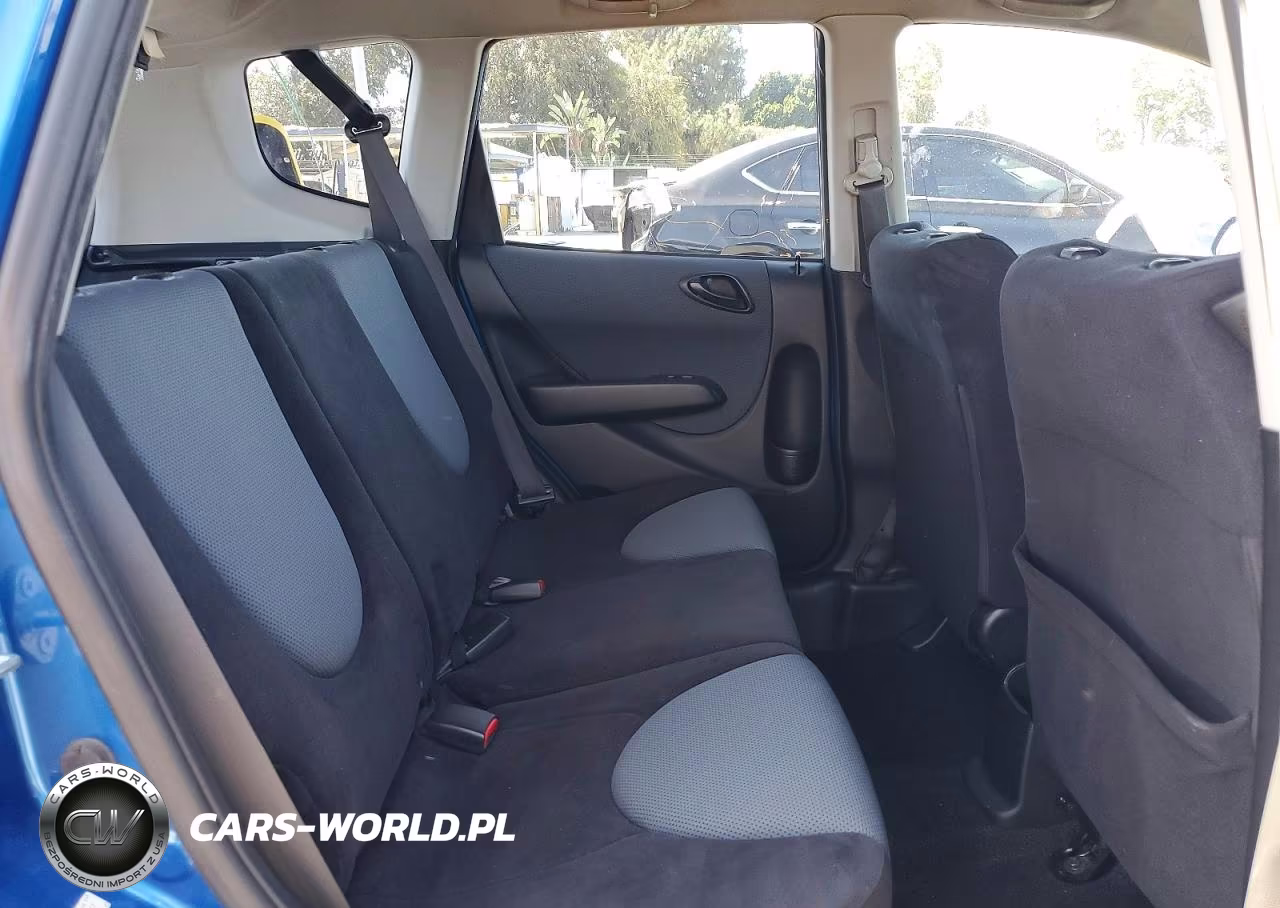 2008 Honda Fit Sport VIN:JHMGD38688S015857 - 10