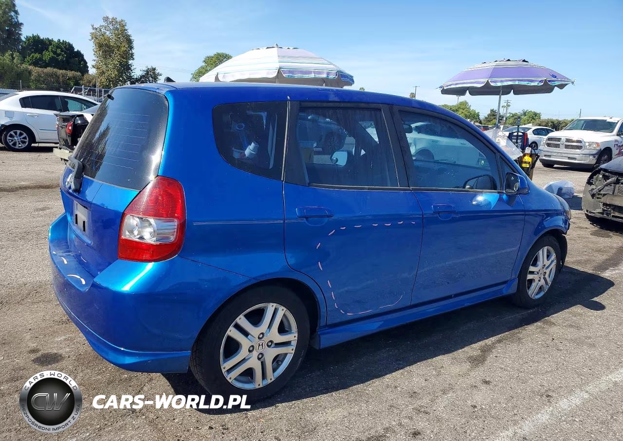 2008 Honda Fit Sport VIN:JHMGD38688S015857 - 3