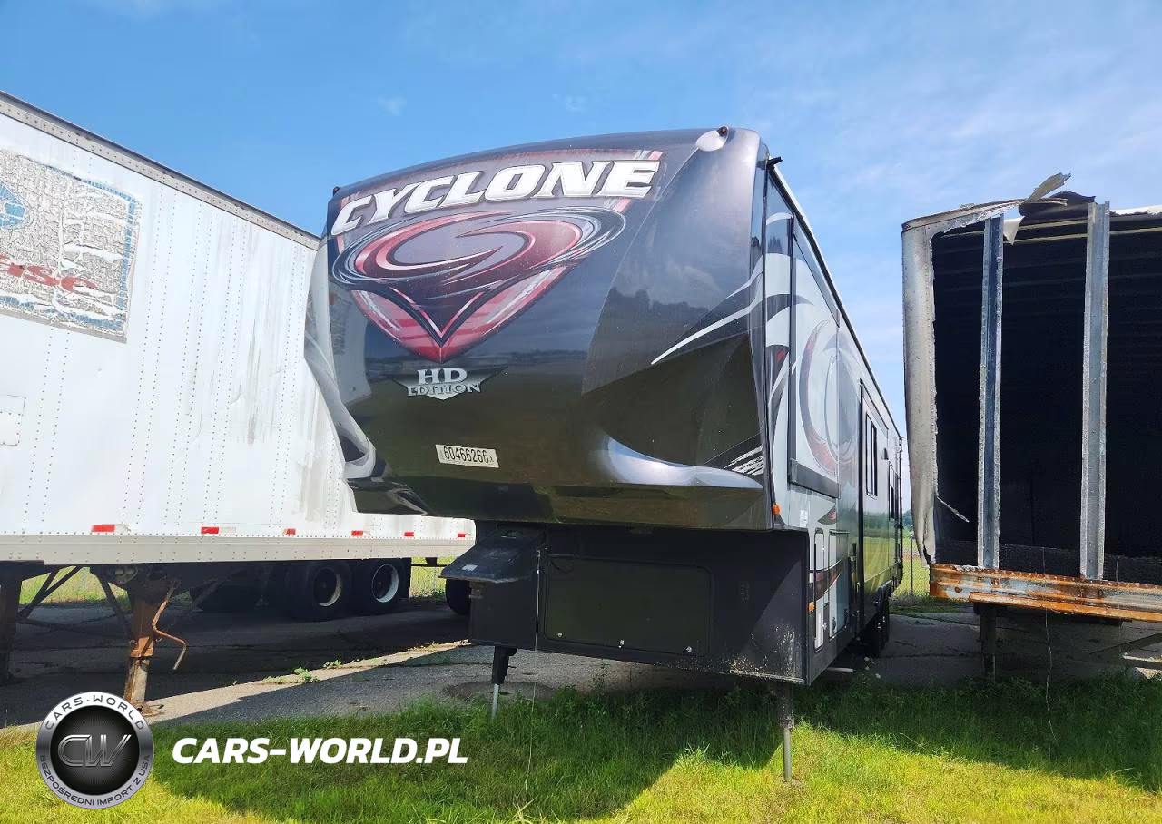 2015 Heartland Cyclone Camper VIN:5SFCG4333FE291690 - 2