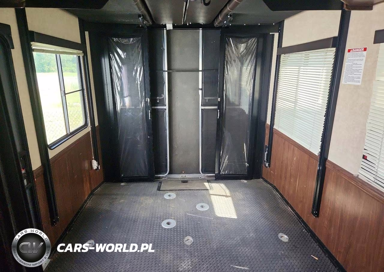 2015 Heartland Cyclone Camper VIN:5SFCG4333FE291690 - 5